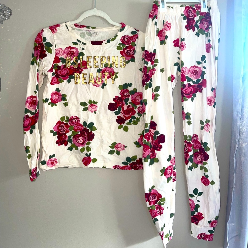 Womens, pajamas set; size small